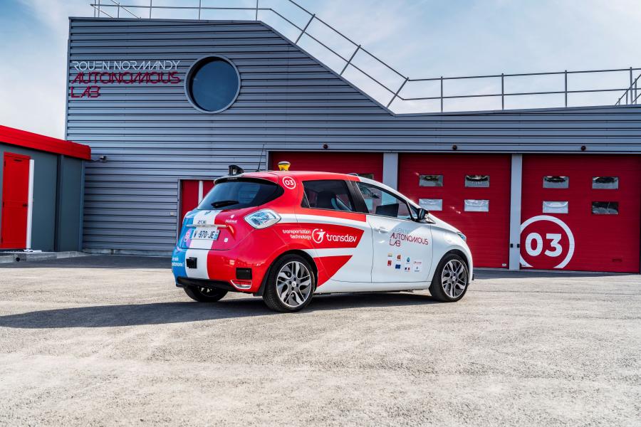  Renault Zoe Robot Taxi Experimentation Vehicle 2018 года  (фото 5 из 28)